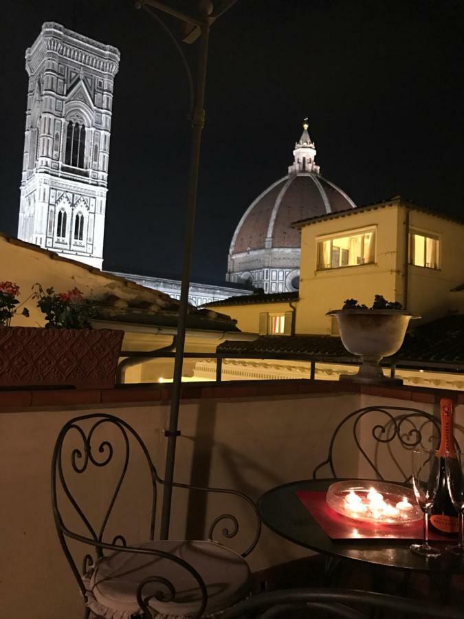 Appartement Romantic Terrace à Florence Extérieur photo